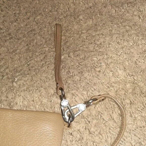 RUDSAK-Crossbody/Wristlet/Shoulder-Taupe Brown Leather-Fringed-Near Mint - Picture 6 of 9